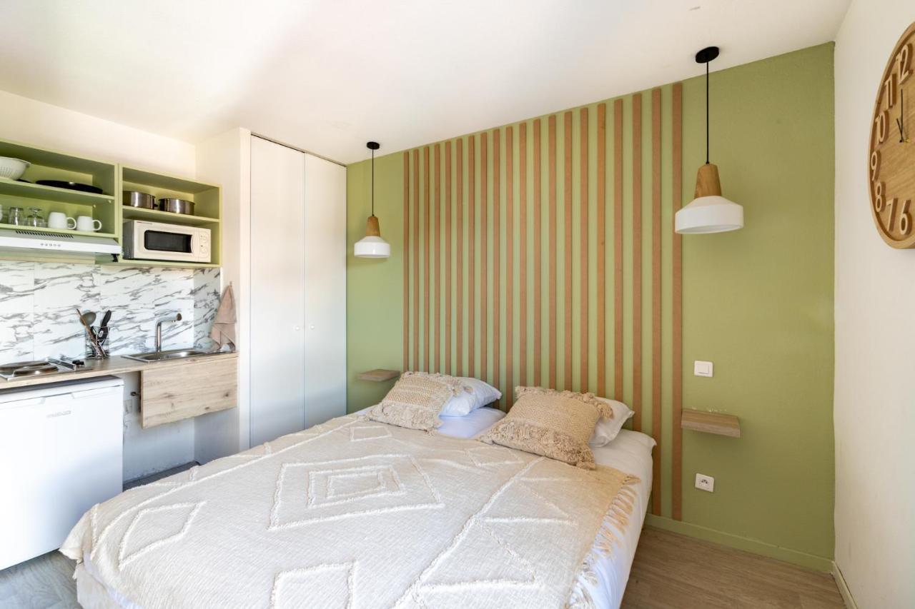 Les Cocons De Lourdes Apartment Bagian luar foto