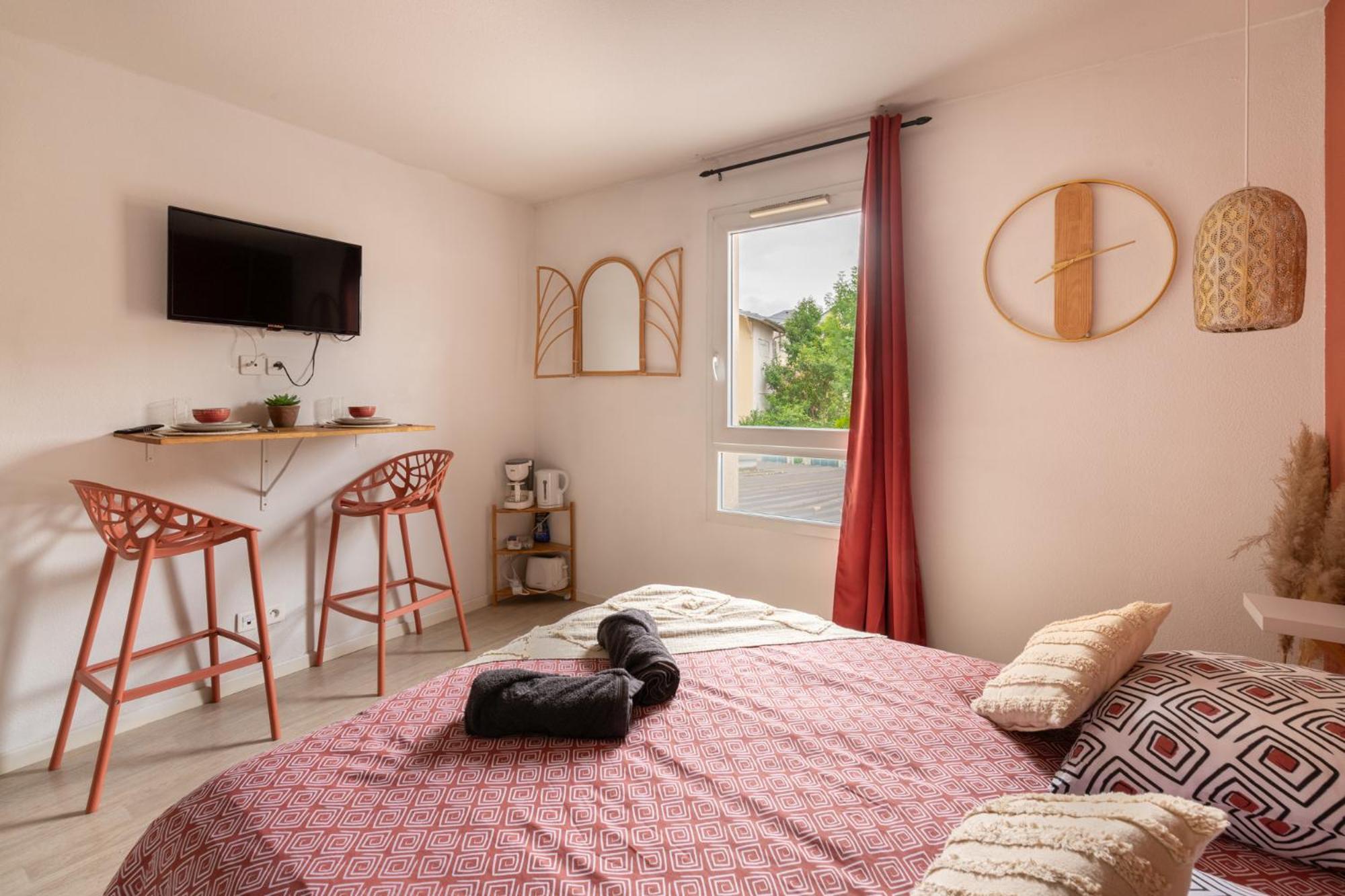Les Cocons De Lourdes Apartment Bagian luar foto