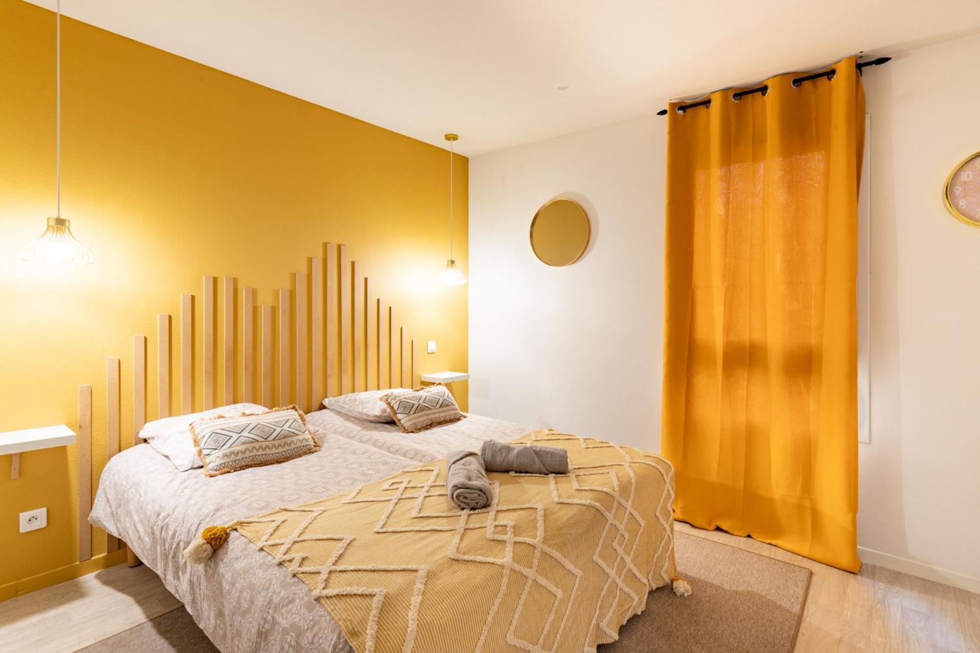 Les Cocons De Lourdes Apartment Bagian luar foto