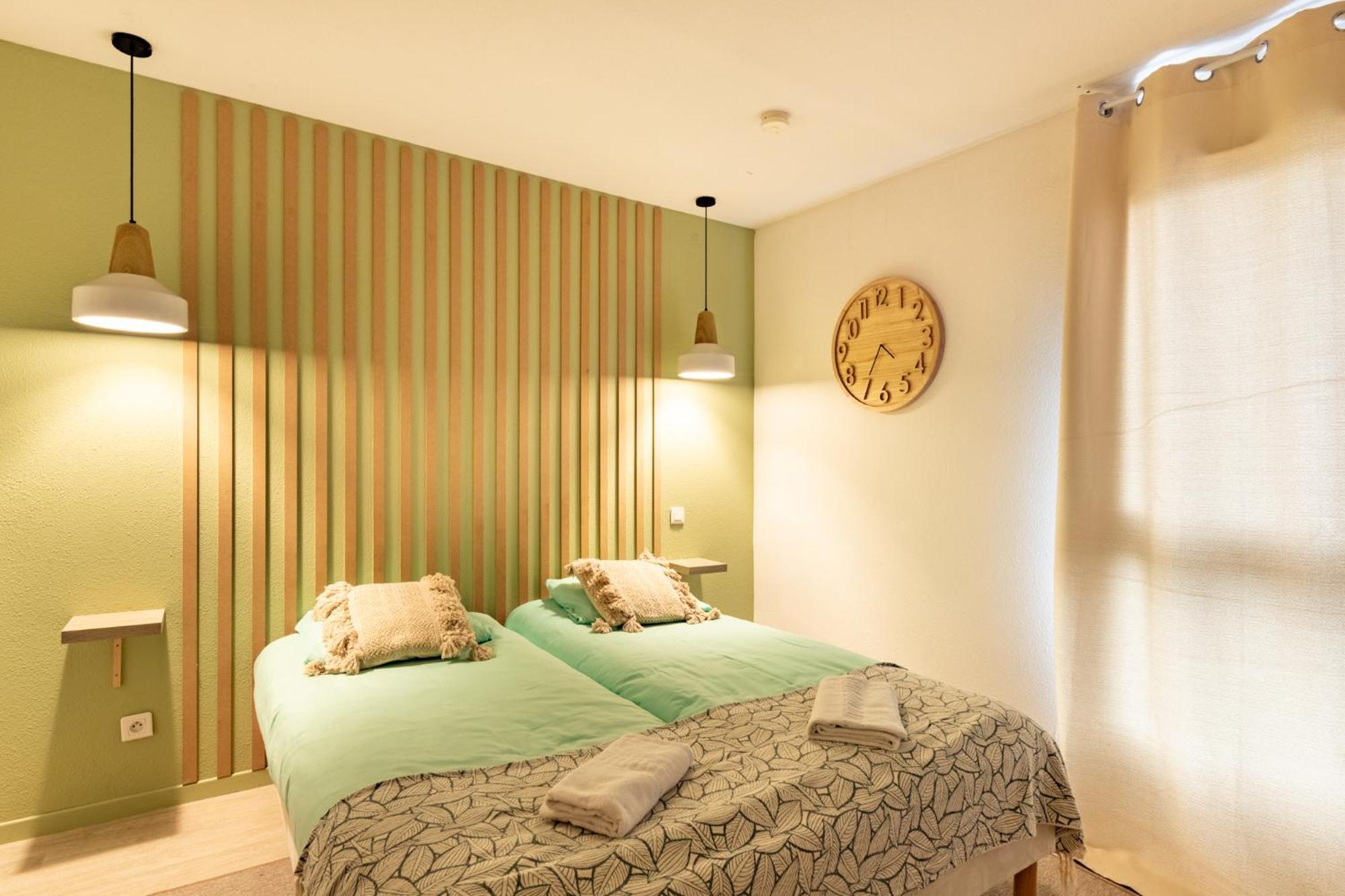Les Cocons De Lourdes Apartment Bagian luar foto